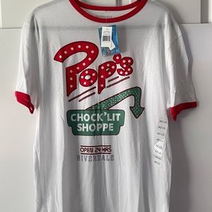 River sale Pops Chocolate Shop Tee Size Large